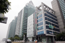 [부동산] ‘단지 내 상가’ 아파트 대신 효자 노릇