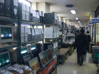 [이슈]물류창고로 전락하는 용산전자상가