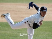 [포토]김민규, 미트 정중앙으로