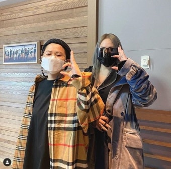 CL(씨엘)X김신영, 반가운 '정희' 인증샷 