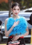 {포토] 진희 마성의 블루