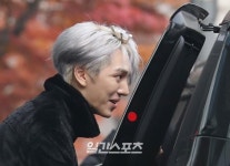 [포토] 키노 차창에 비친 내 헤어 굿잡!