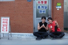 음문석, 황치열 신곡 안녕이란 MV 출연···절친의 특급 의리