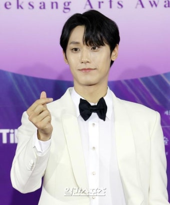 [포토] 이도현 '축하무대 놓치지 마세요'