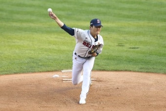 [현장 IS]두산 곽빈, 복귀전에서 3⅓이닝 1실점...4회만 3사구
