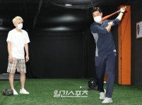 [포토] 영기 봉중근 호쾌한 스윙에 깜놀