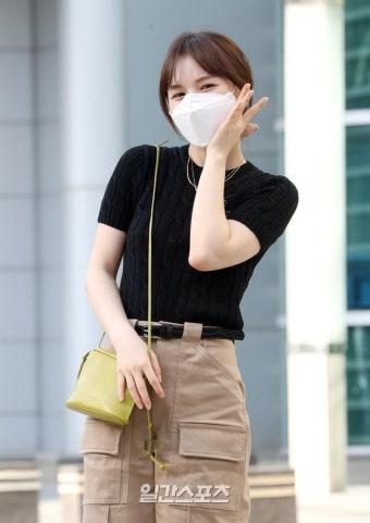 [포토] 웬디 '몸만 살짝 틀었을 뿐'