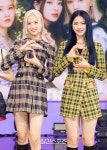 [포토] 재이X아이샤 '컬러풀 케미 끝판왕'
