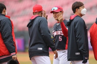 KIA 타이거즈 김도영, 올 시즌 첫 사이클링 히트로 뜨거운 주목 받다