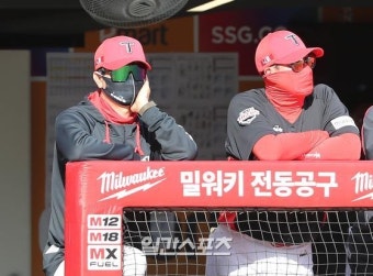 [포토]김종국 감독, 방법이 없네