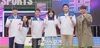 [포토] '국대는 국대다' 5MC들의 화이팅 포즈!
