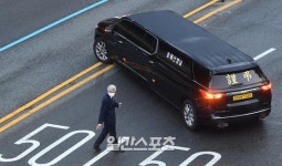 [포토] 낙원동 송해길로 향하는 故송해