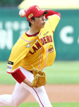 [IS 인천]'오원석 QS+추신수 끝내기포' SSG, 롯데전 4-3 승리로 5연승 질주