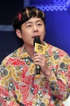 [포토]카진성, 자동차하면 제가 전문이죠