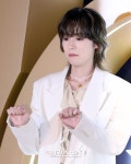 [포토] 김진우, 등장은 우영우 인사로
