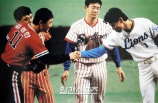 [KBO리그 40년 The moment] 장종훈, 선동열 꺾고 MVP...해태는 6번째 우승