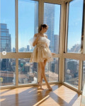 손태영, 초고층 빌딩서 아찔한 각선미 노출...미코 출신, 죽지 않아
