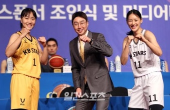 [포토]염윤아 김완수 감독 강이슬, 도전을 받아줄게