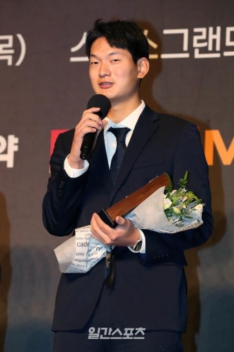 [조아제약 시상식] 아마 MVP 김서현 