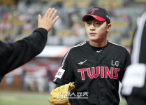 WBC 깜짝 선발 LG 김윤식 대표팀 유니폼 입어야 실감날 듯
