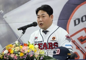 [포토]질문에 답하는 양의지