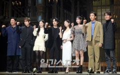 [포토]연극 셰익스피어 인 러브,  출연배우들의 화이팅!