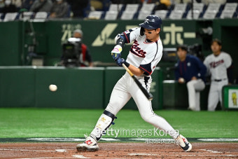[WBC] 박해민 도루, 이정후·강백호 적시타...대표팀, 중국전 선취점