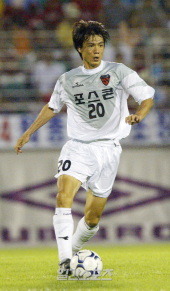 [프로축구 40년 베스트11 ⑧] 최고의 리베로 홍명보 