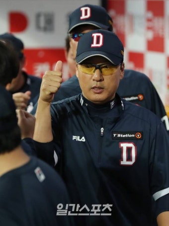 [포토]이승엽 감독, 5연승 자축합시다