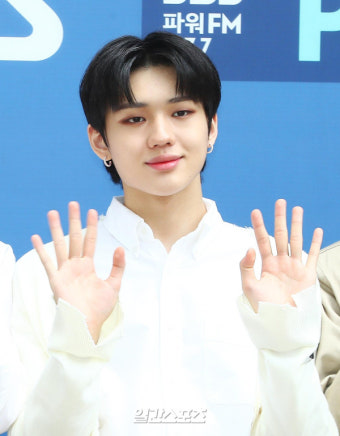 더뉴식스 천준혁, 활동 잠정 중단 “치료와 휴식에 집중” [공식]