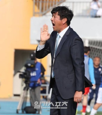 [포토]김도균 감독,목소리 높여