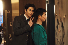 장난기 가득 김선호부터 카리스마 김강우까지… ‘귀공자’ 비하인드 스틸