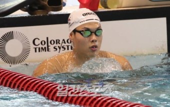 세계선수권 결승에 한국 선수가 둘...황선우-이호준, 한국 수영 역사 새로 썼다