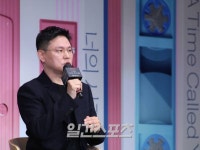 [포토] 김진원 감독, 뉴진스에게 선택 당했어