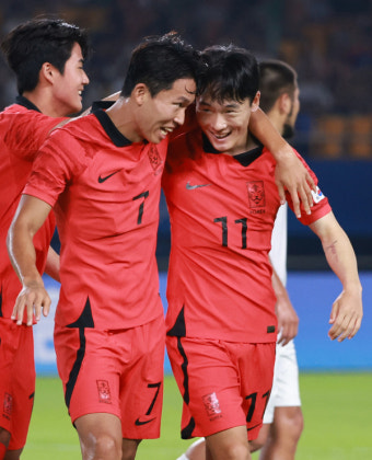 '정우영 멀티골' 축구 대표팀, 16강서도 5-1 대폭발 대승…3연속 우승까지 3승 남았다[항저우 2022]