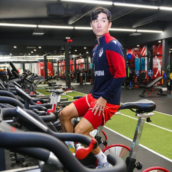 황인범 UCL 풀타임 활약에도…즈베즈다, 16강 좌절
