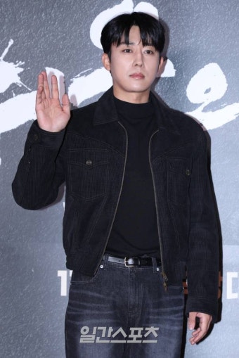 [포토] 손호준, 시크한 손인사