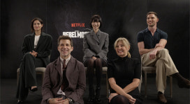 잭 스나이더 “‘레벨 문’ 히어로 모으는 이야기, 배우들의 문화·DNA 존중”