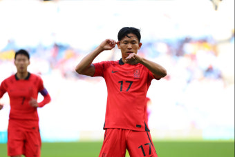 이강인 킥→정우영 ‘황금 헤더’ 또 터졌다…클린스만호, 말레이에 1-0 리드 (전반 진행 중)