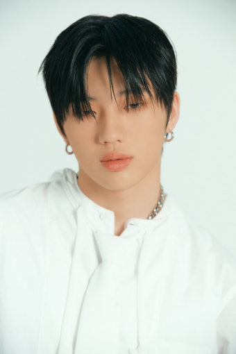 더뉴식스 천준혁, 1년 만에 활동 재개 [공식]