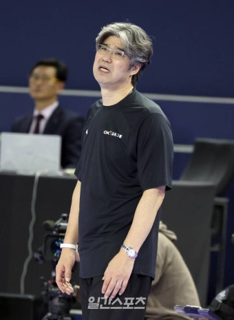 [포토]오기노 마사지 감독, 안풀리네