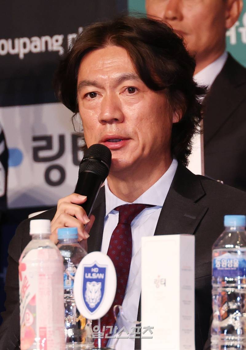 홍명보 감독의 선임 논란, 여론 분분… 축구계 파장 지속