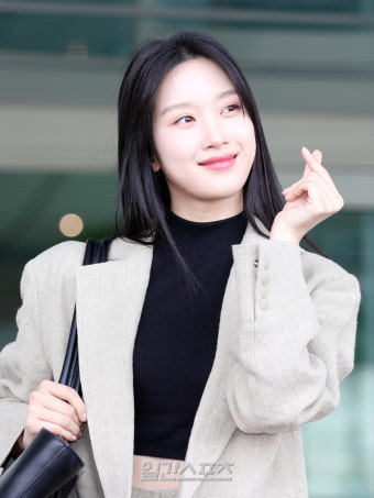 문가영, 성공적 작가 데뷔…첫 산문집 ‘파타’ 2000부 판매→2쇄 확정