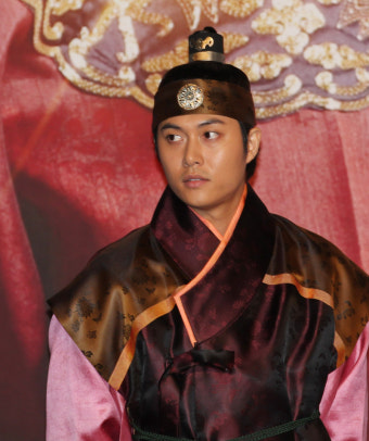 “돈 빌리고 연락 두절”…‘쾌걸춘향’ 재희, 前매니저에 사기 혐의 피소