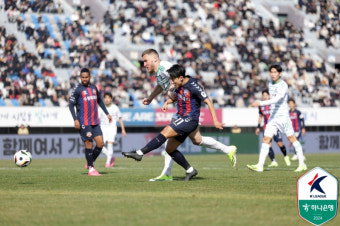 [IS 수원] 이승우 2G 연속골→황선홍 앞 댄스…수원FC, ‘10명’ 전북과 1-1 무승부