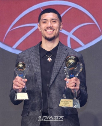 [포토]이선 알바노, 국내선수 MVP