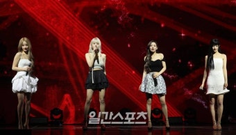 [포토] 키스오브라이프, 매력적인 보이스 'Nothing' 무대