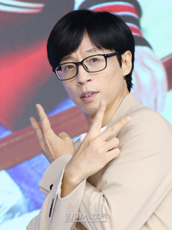 유재석, 새 지상파 예능 ‘틈만 나면,’과 ‘싱크로유’…승부수와 노림수는? [IS포커스]