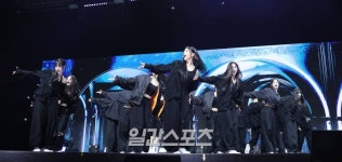 [포토] 트리플에스, 다인원의 파워풀한 무대