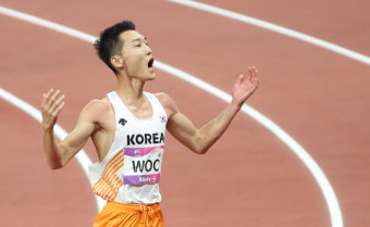 '스마일 점퍼' 우상혁, 바르심과 같은 2m31···성공 시기서 밀려 2위